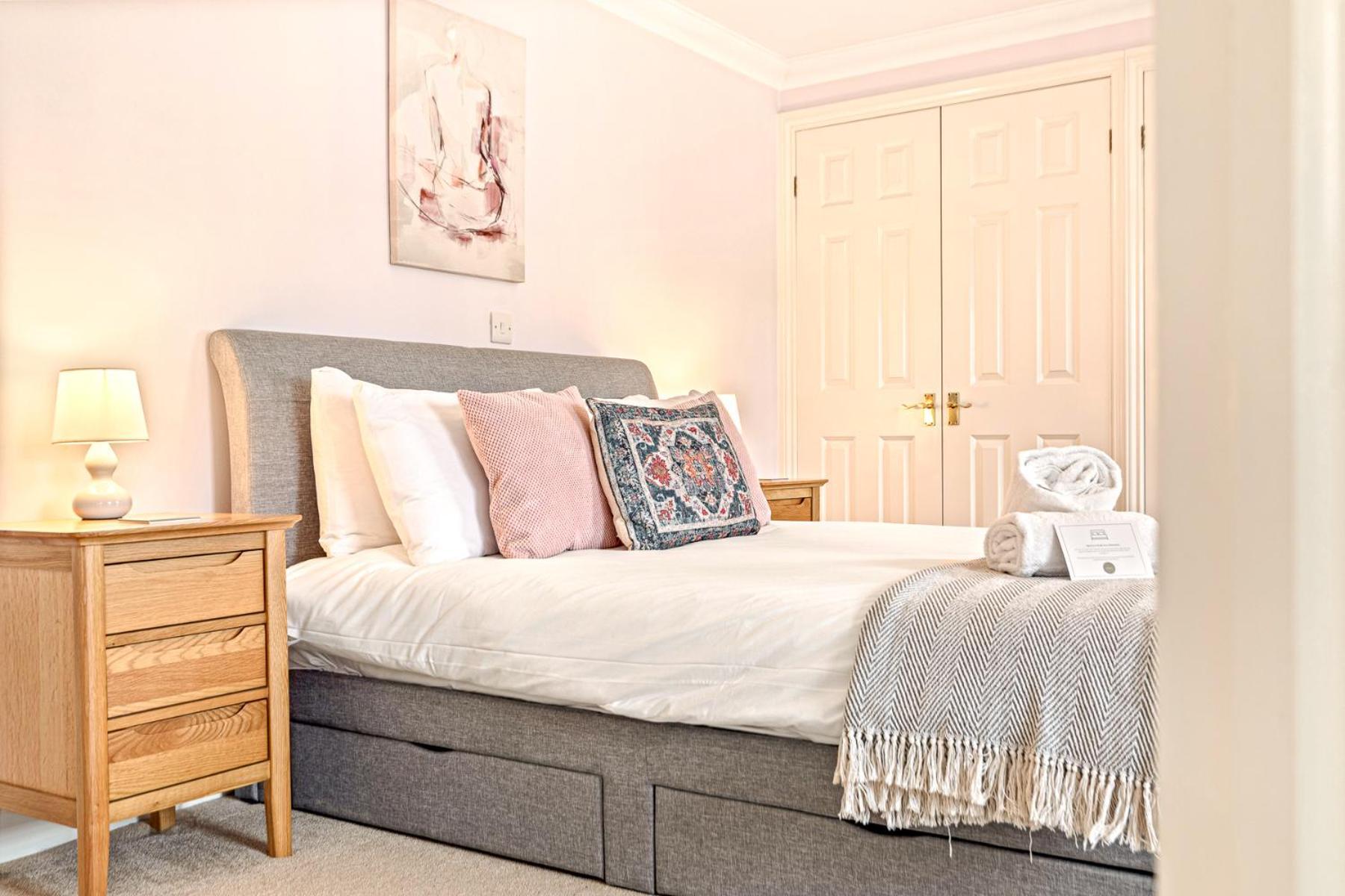 Villa Olive Tale à Henley-on-Thames Extérieur photo
