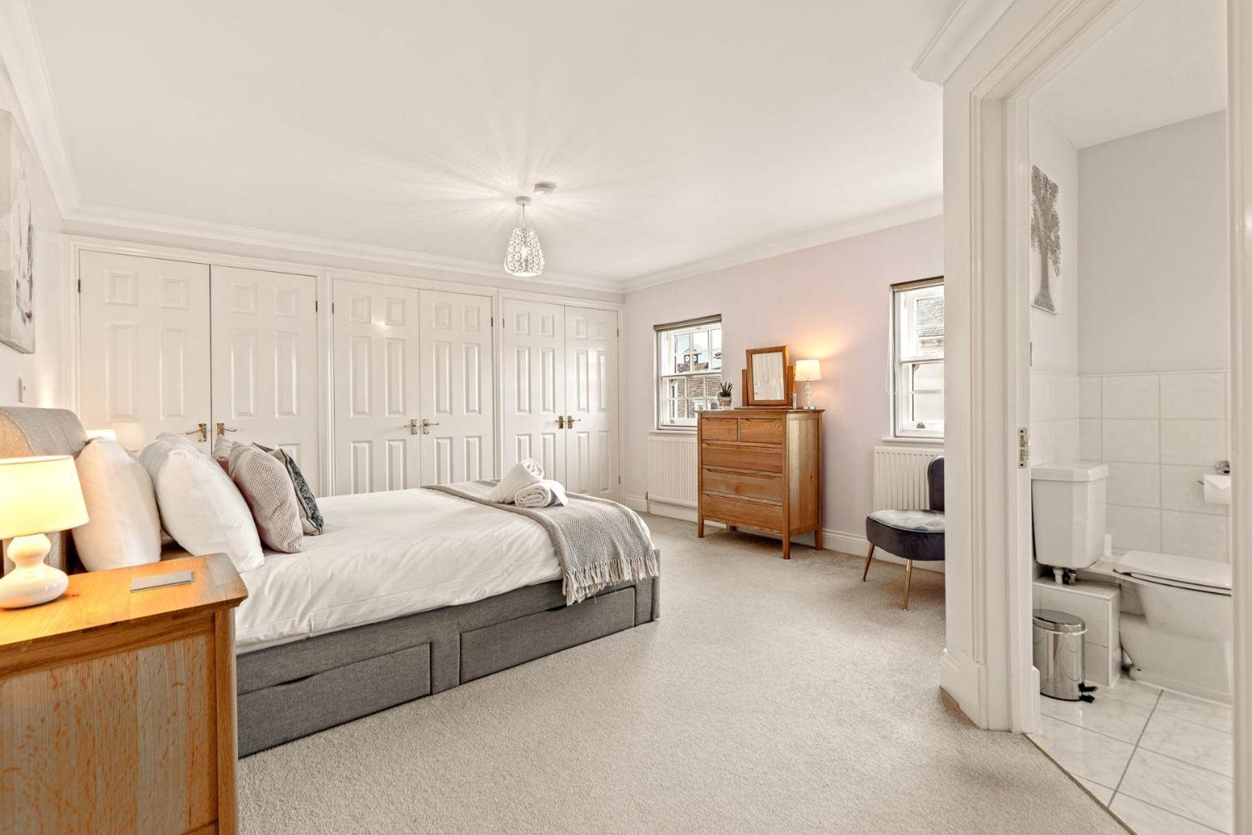 Villa Olive Tale à Henley-on-Thames Extérieur photo